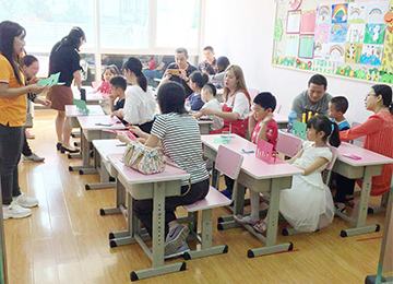 奥奇幼小|暖心母亲节，勇敢说出“我爱你”！